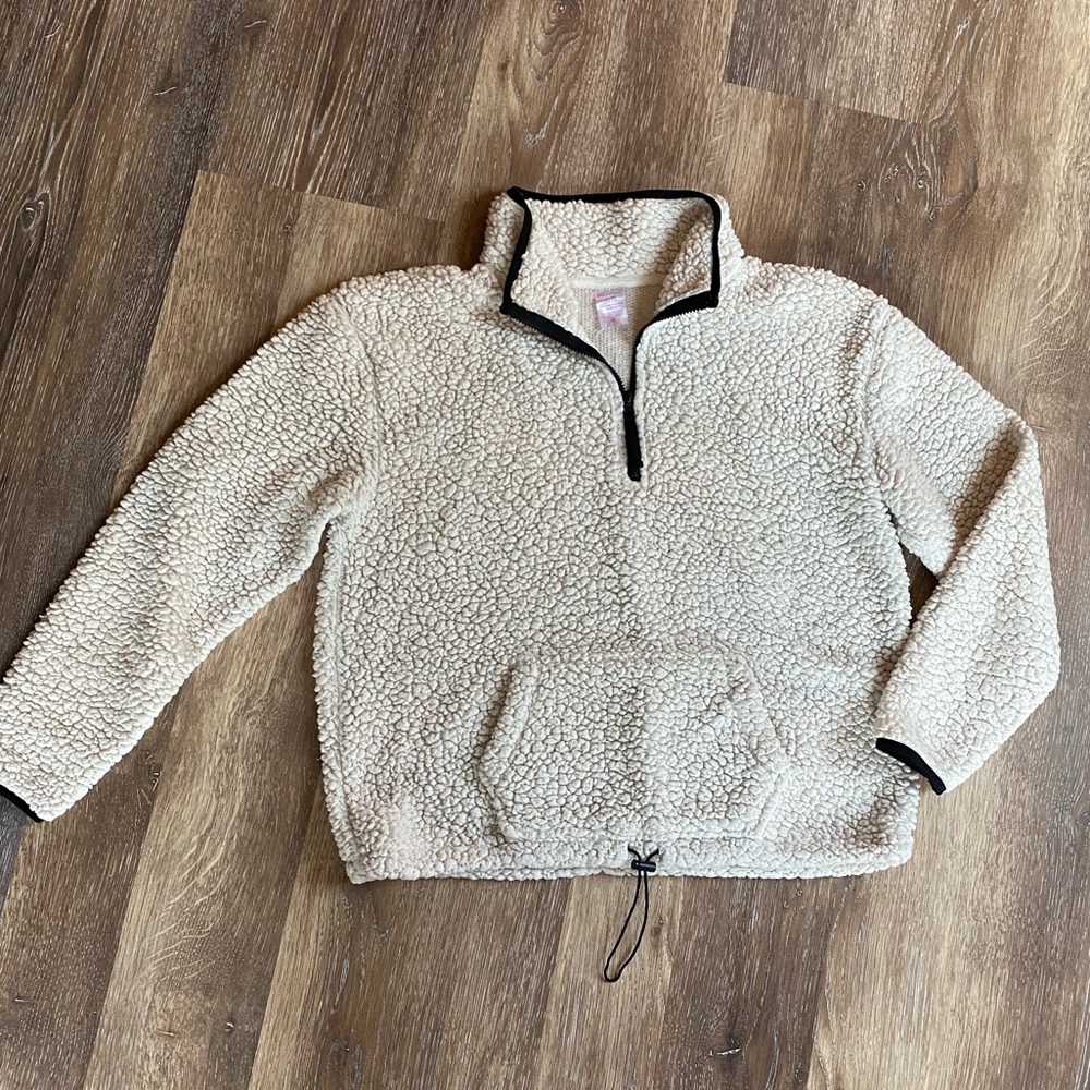 Sherpa look quarter zip sweatshirt! XL‎